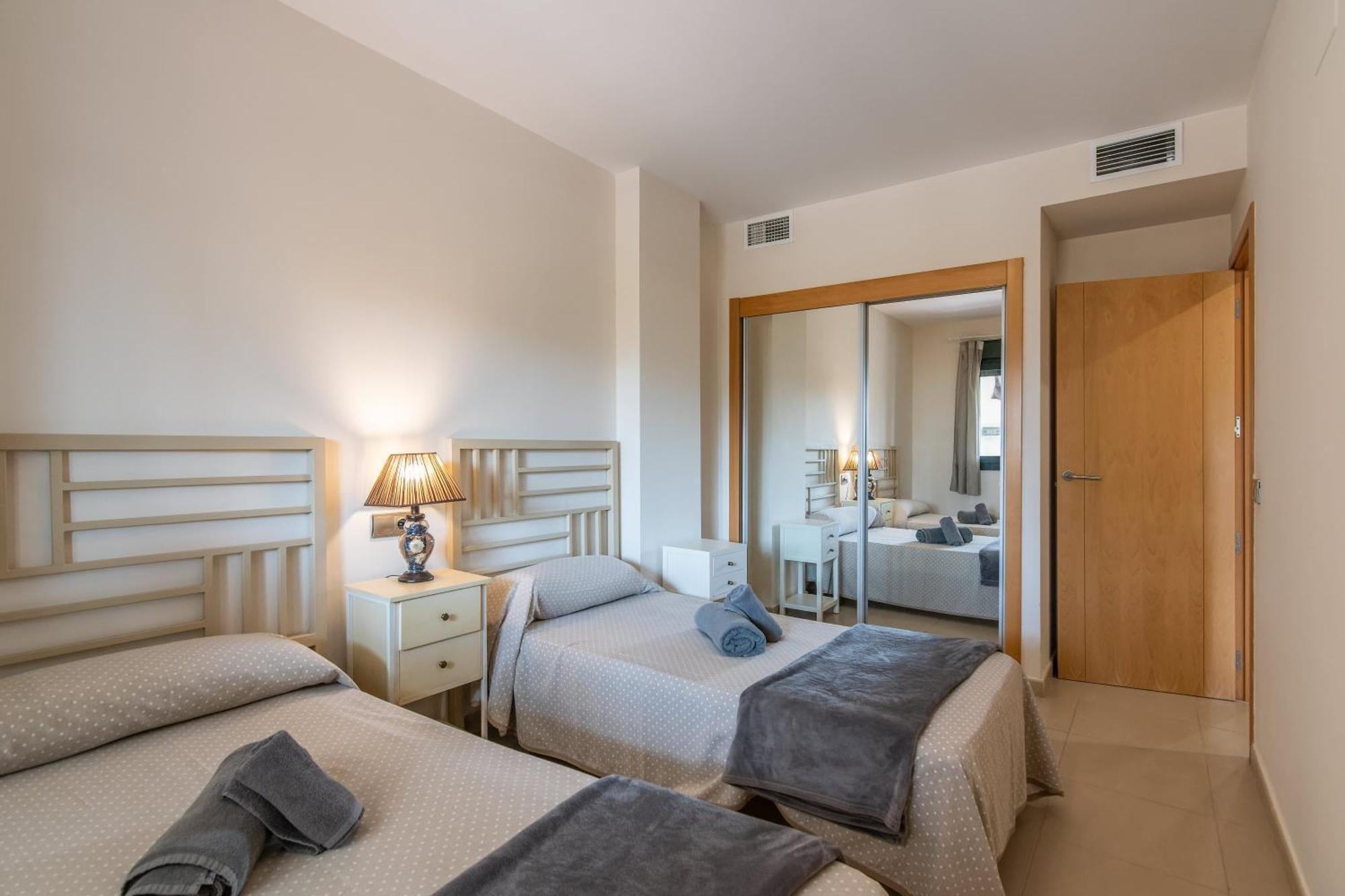 Ferienwohnung Playa Marina By H Isla del Moral Zimmer foto
